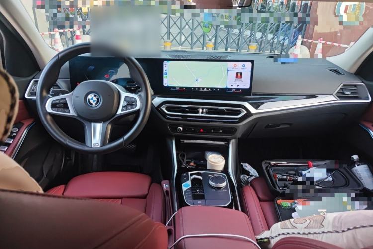 Used BMW i3 2024 eDrive 35 L Center Console
