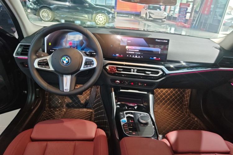 Used BMW i3 2024 eDrive 35 L Center Console