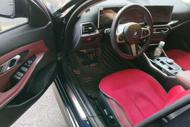 Used BMW i3 2024 eDrive 35 L Driver Seat
