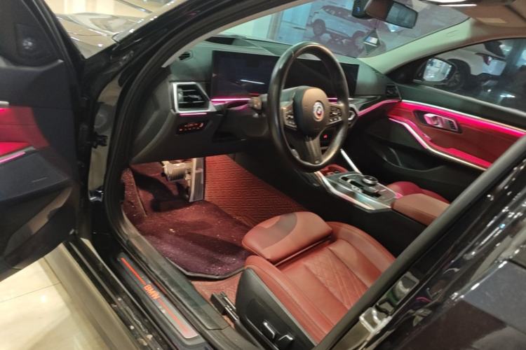 Used BMW i3 2024 eDrive 40 L Midnight Sports Package Driver Seat