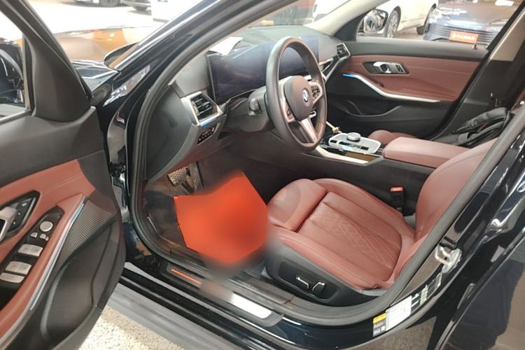 Used BMW i3 2024 eDrive 35 L Driver Seat