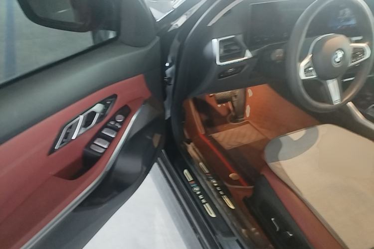Used BMW i3 2024 eDrive 35 L Driver Seat