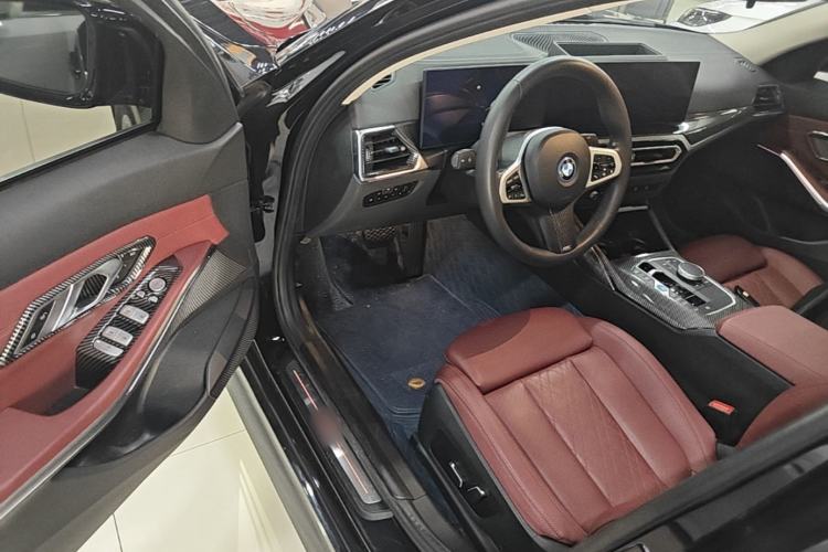 Used BMW i3 2024 eDrive 35 L Driver Seat