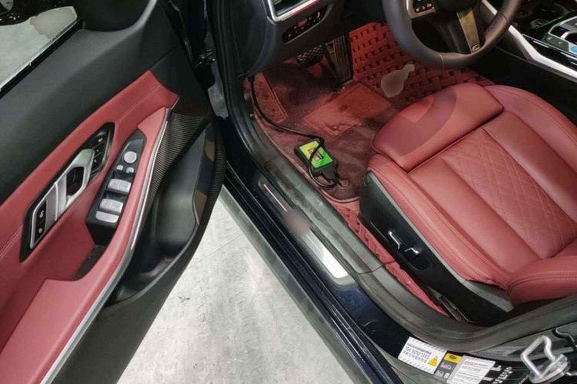 Used BMW i3 2024 eDrive 35 L Driver Seat