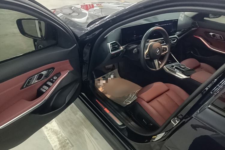 Used BMW i3 2024 eDrive 40 L Midnight Edition Driver Seat