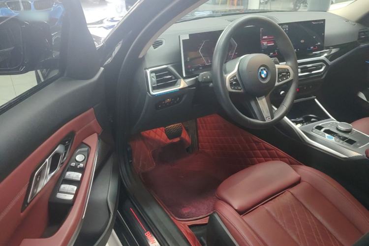 Used BMW i3 2024 eDrive 40 L Midnight Edition Driver Seat