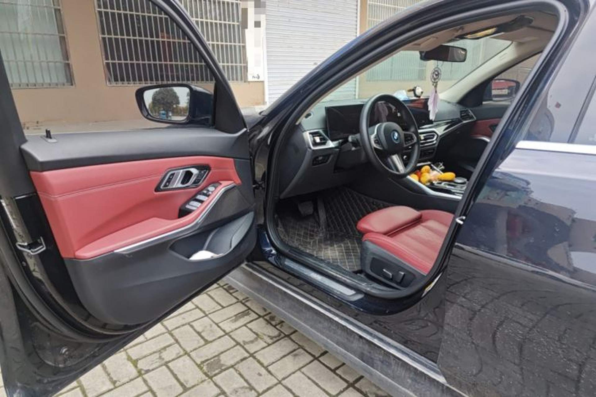 Used BMW i3 2024 eDrive 35 L Driver Seat