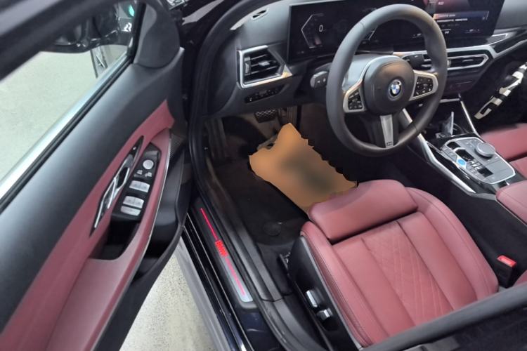 Used BMW i3 2024 eDrive 35 L Driver Seat