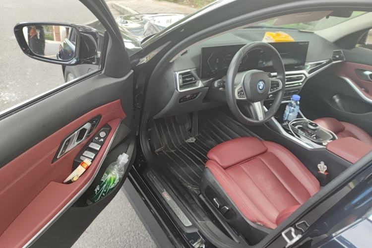 Used BMW i3 2024 eDrive 35 L Driver Seat