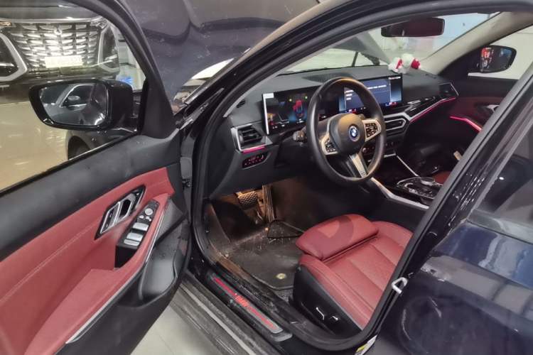 Used BMW i3 2024 eDrive 35 L Driver Seat