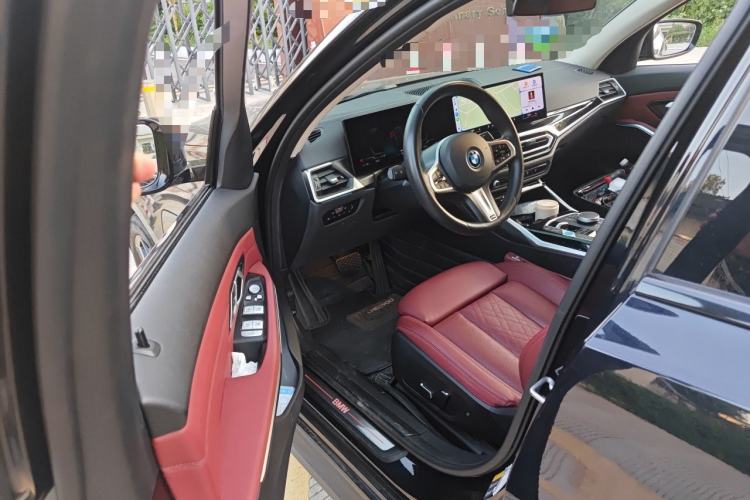 Used BMW i3 2024 eDrive 35 L Driver Seat
