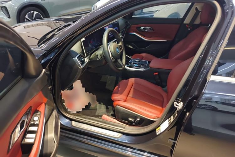 Used BMW i3 2024 eDrive 35 L Driver Seat