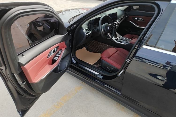 Used BMW i3 2024 eDrive 35 L Driver Seat