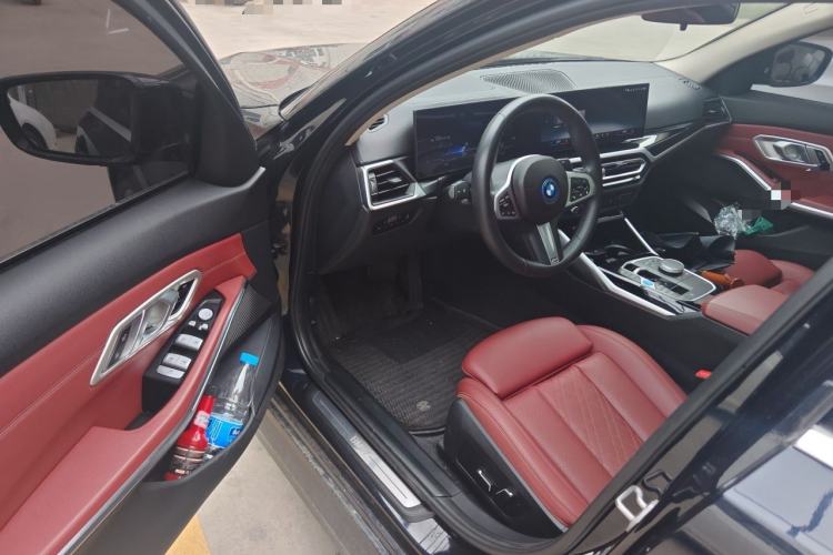 Used BMW i3 2024 eDrive 35 L Driver Seat