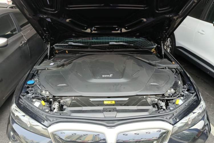 Used BMW i3 2024 eDrive 35 L Engine Bay