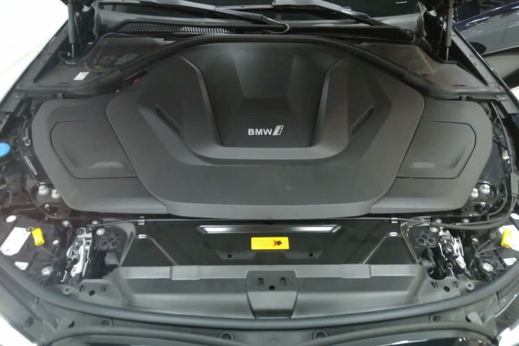 Used BMW i3 2024 eDrive 40 L Midnight Edition Engine Bay