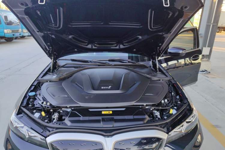 Used BMW i3 2024 eDrive 35 L Engine Bay