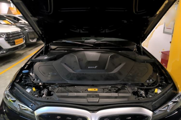 Used BMW i3 2024 eDrive 35 L Engine Bay