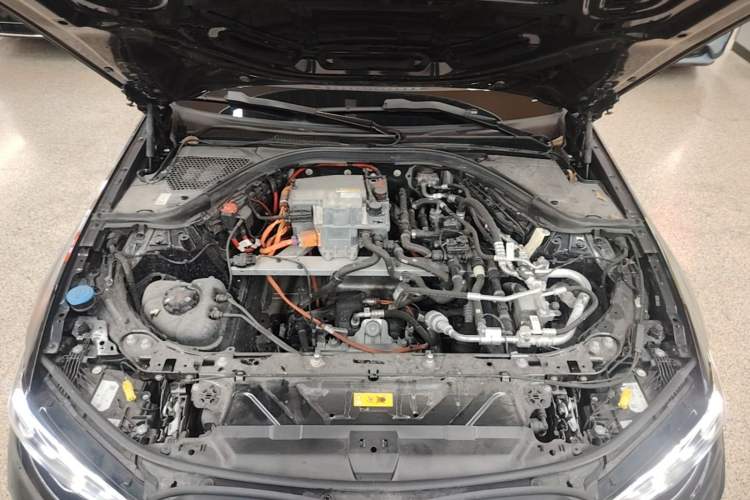 Used BMW i3 2024 eDrive 35 L Engine Bay