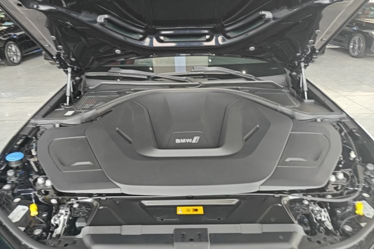 Used BMW i3 2024 eDrive 35 L Engine Bay