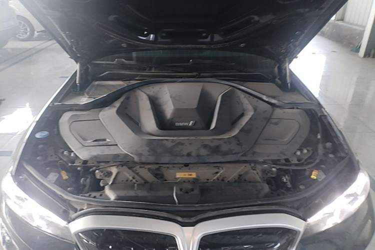 Used BMW i3 2024 eDrive 35 L Engine Bay