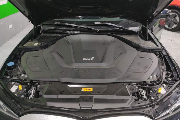 Used BMW i3 2024 eDrive 35 L Engine Bay