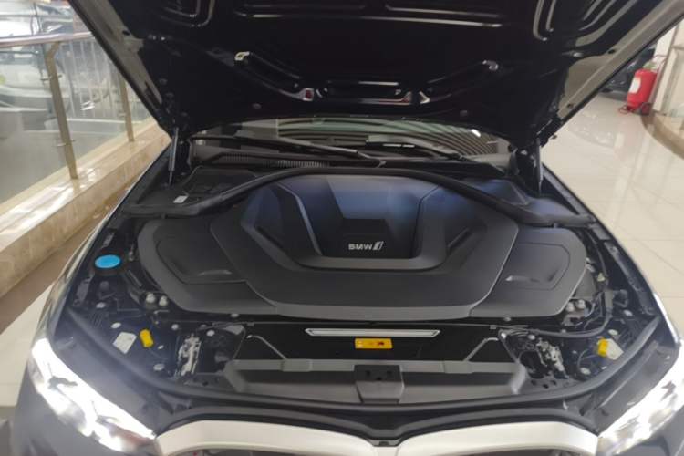 Used BMW i3 2024 eDrive 35 L Engine Bay
