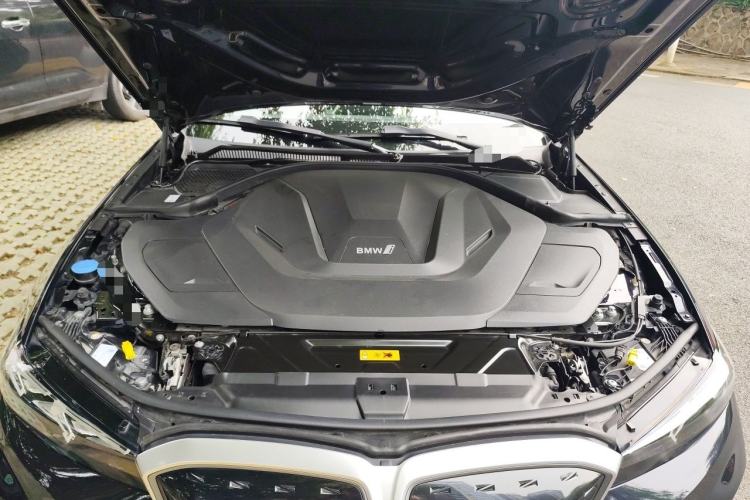 Used BMW i3 2024 eDrive 35 L Engine Bay