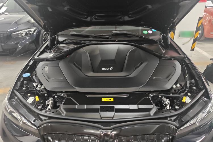Used BMW i3 2024 eDrive 35 L Engine Bay