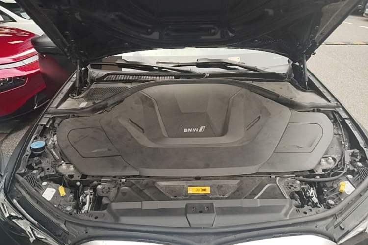 Used BMW i3 2024 eDrive 35 L Engine Bay