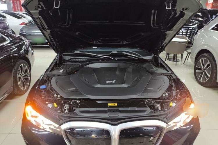 Used BMW i3 2024 eDrive 35 L Engine Bay