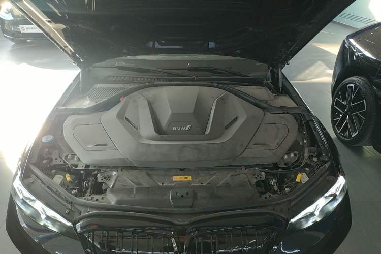 Used BMW i3 2024 eDrive 35 L Engine Bay