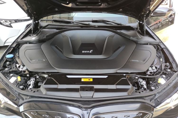 Used BMW i3 2024 eDrive 35 L Engine Bay