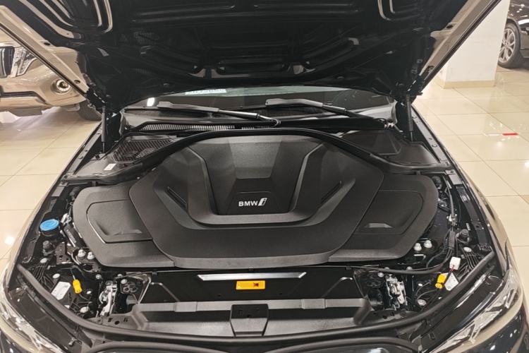 Used BMW i3 2024 eDrive 35 L Engine Bay