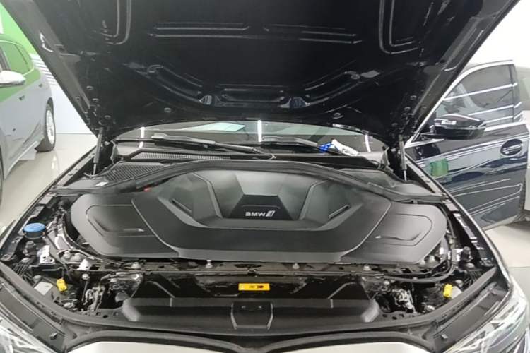 Used BMW i3 2024 eDrive 35 L Engine Bay