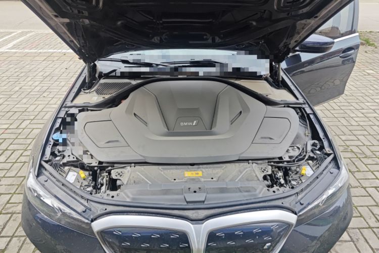 Used BMW i3 2024 eDrive 35 L Engine Bay