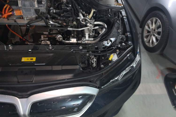 Used BMW i3 2024 eDrive 35 L Engine Bay Left
