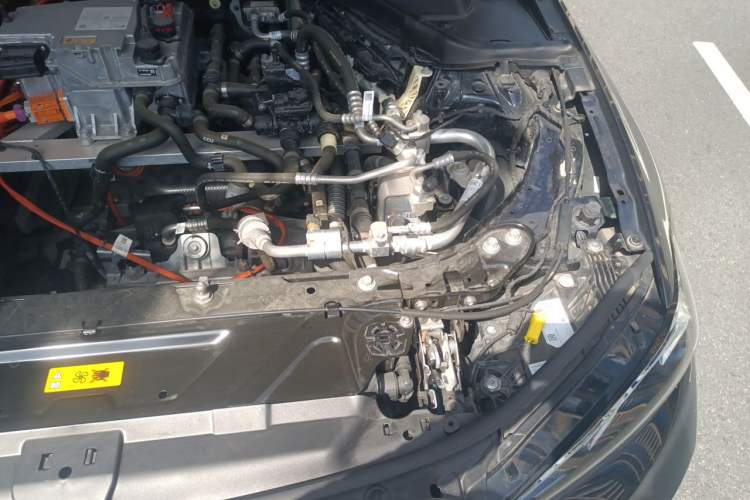 Used BMW i3 2024 eDrive 35 L Engine Bay Left