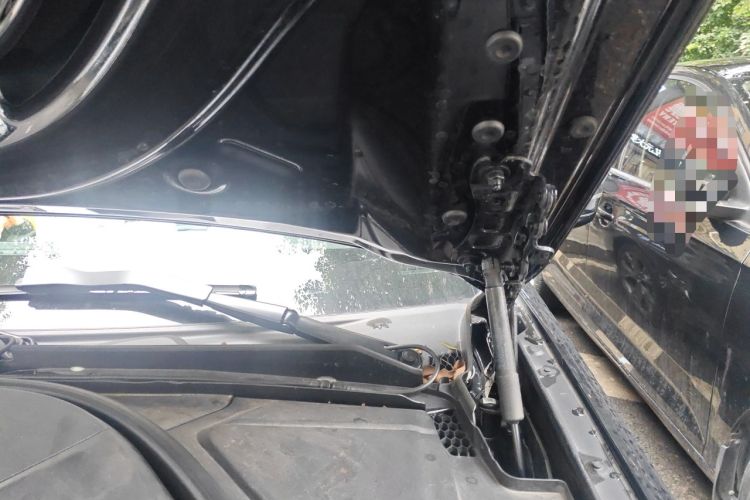 Used BMW i3 2024 eDrive 35 L Engine Bay Left