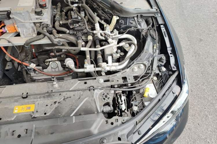 Used BMW i3 2024 eDrive 35 L Engine Bay Left