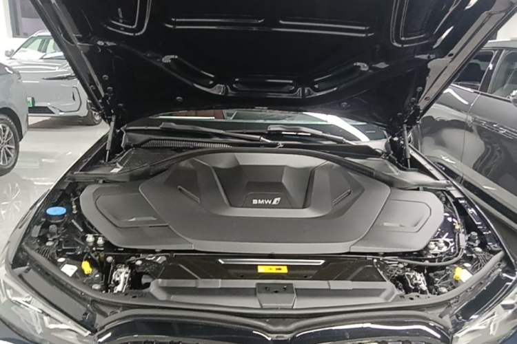 Used BMW i3 2024 eDrive 35 L Engine Bay