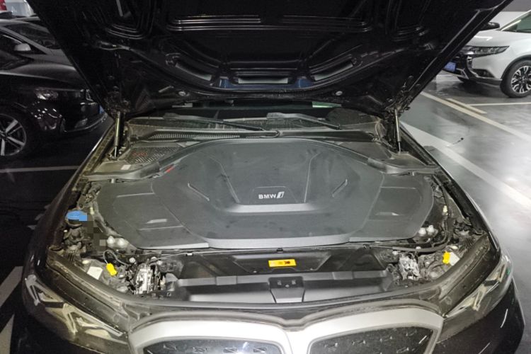Used BMW i3 2024 eDrive 35 L Engine Bay