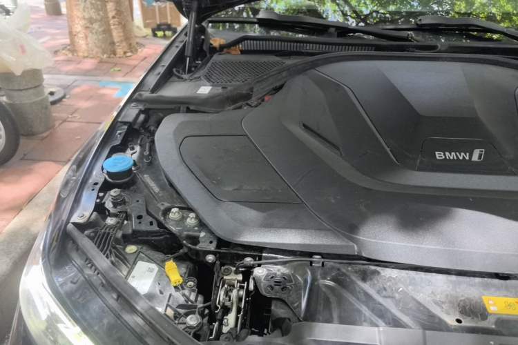 Used BMW i3 2024 eDrive 40 L Midnight Edition Engine Bay Right