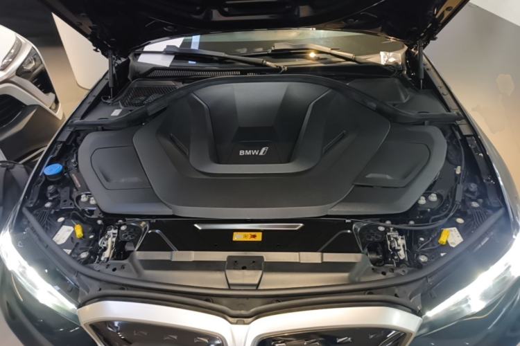 Used BMW i3 2024 eDrive 35 L Engine Bay