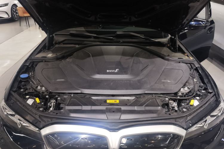 Used BMW i3 2024 eDrive 35 L Engine Bay
