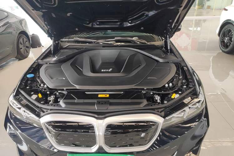 Used BMW i3 2024 eDrive 35 L Engine Bay