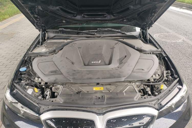 Used BMW i3 2024 eDrive 35 L Engine Bay