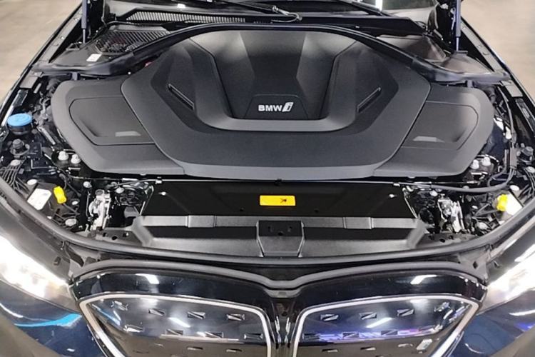 Used BMW i3 2024 eDrive 40 L Midnight Edition Engine Bay