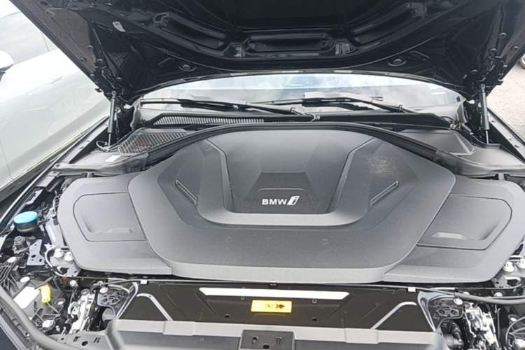 Used BMW i3 2024 eDrive 40 L Midnight Edition Engine Bay