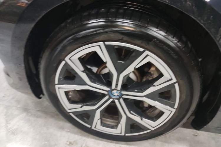 Used BMW i3 2024 eDrive 35 L Exterior 1